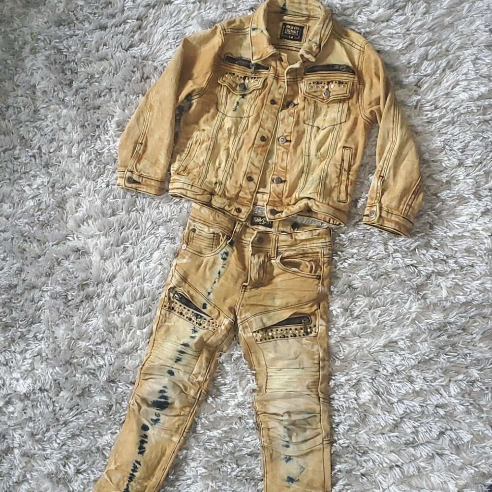 Matching Jean Set - Picture 2 of 7